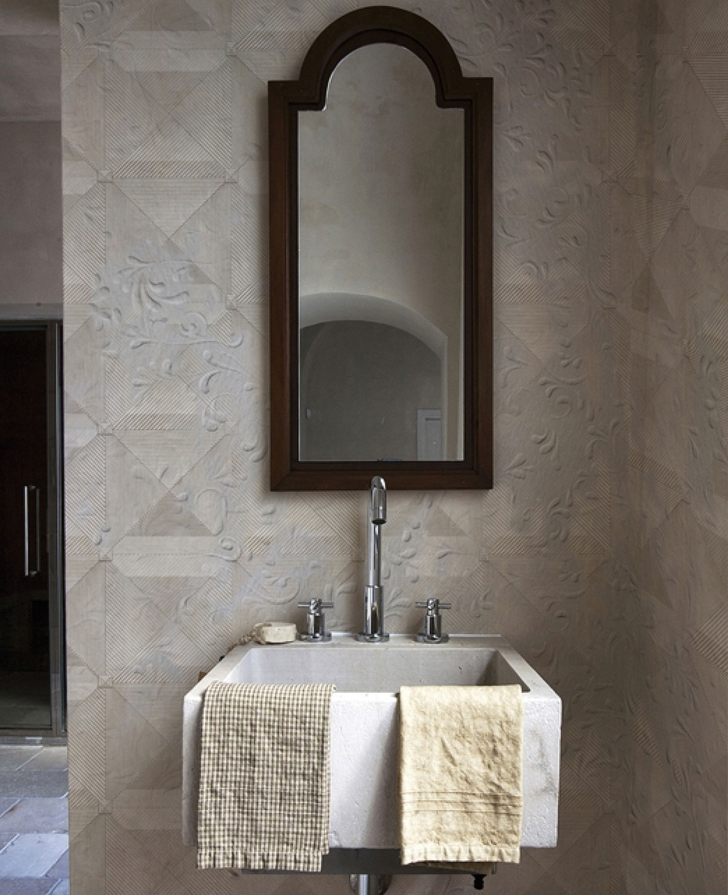 Layering from Wall&Decò