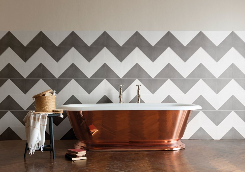 Parisian Café Porcelain Tri