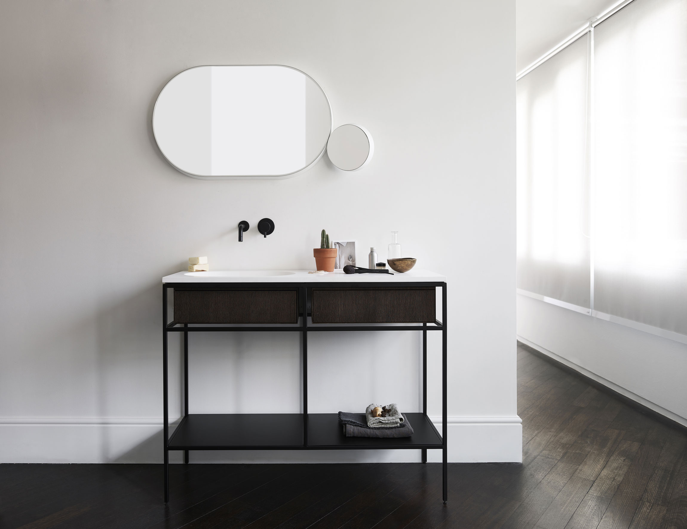 Frame Vanity