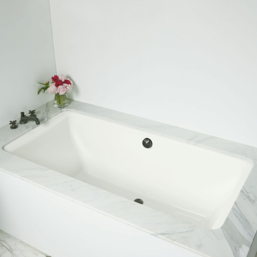 Per Se Oval Freestanding Bath