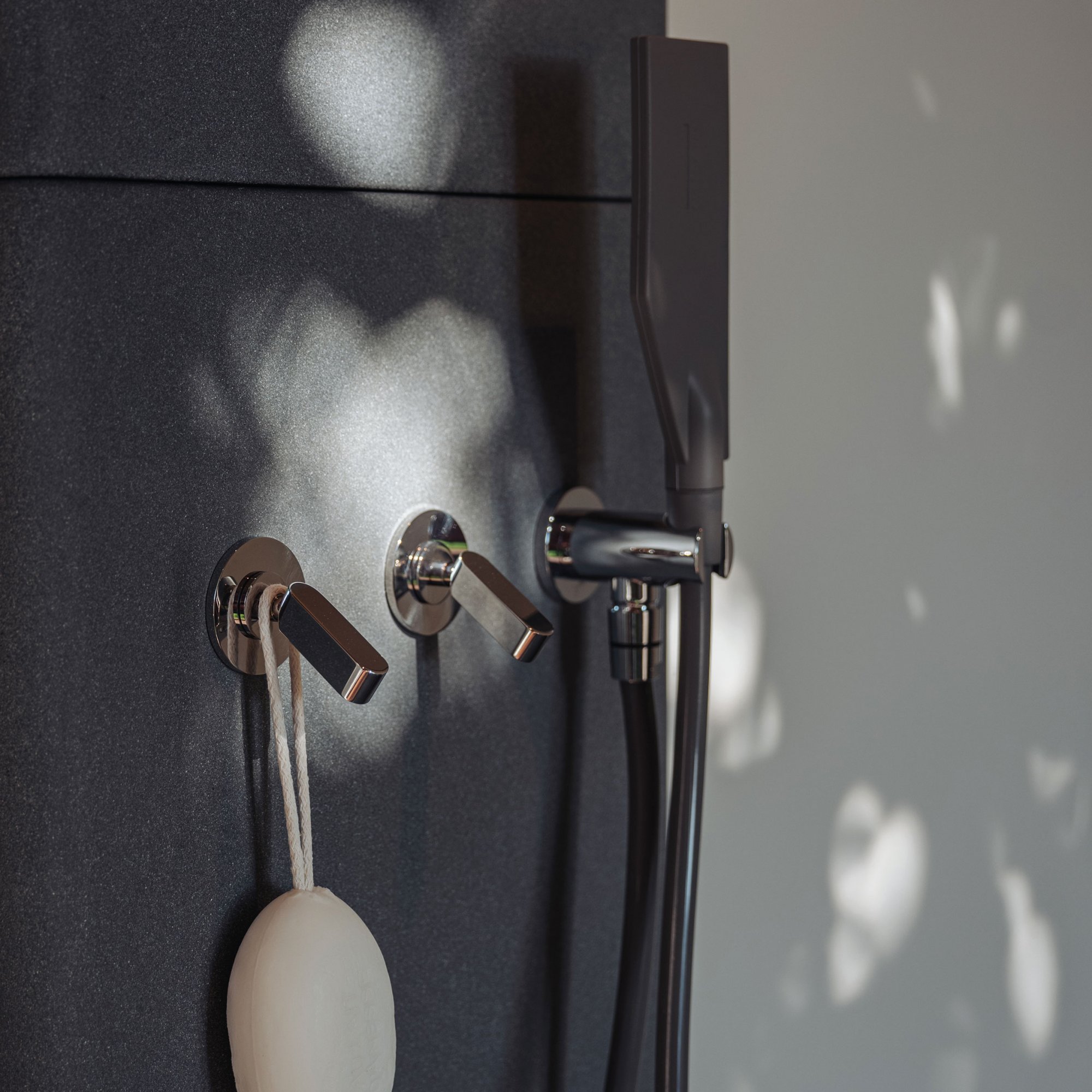 Kaa Outdoor Shower Outdoor