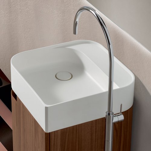 West One Bathrooms Oasis Profilo PF23 free standing