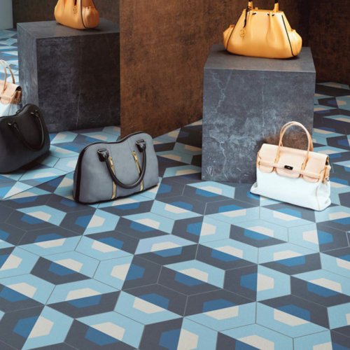 WestOneBathrooms cube tienda de ropa con suelo hexagonal azul rect big