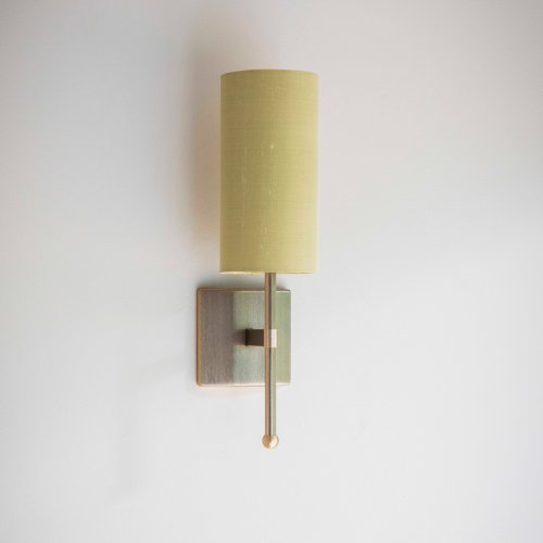 West One Bathrooms – Celery Silk Single Stem Wall Light w Gold Side View Unlit LOW RES 0620