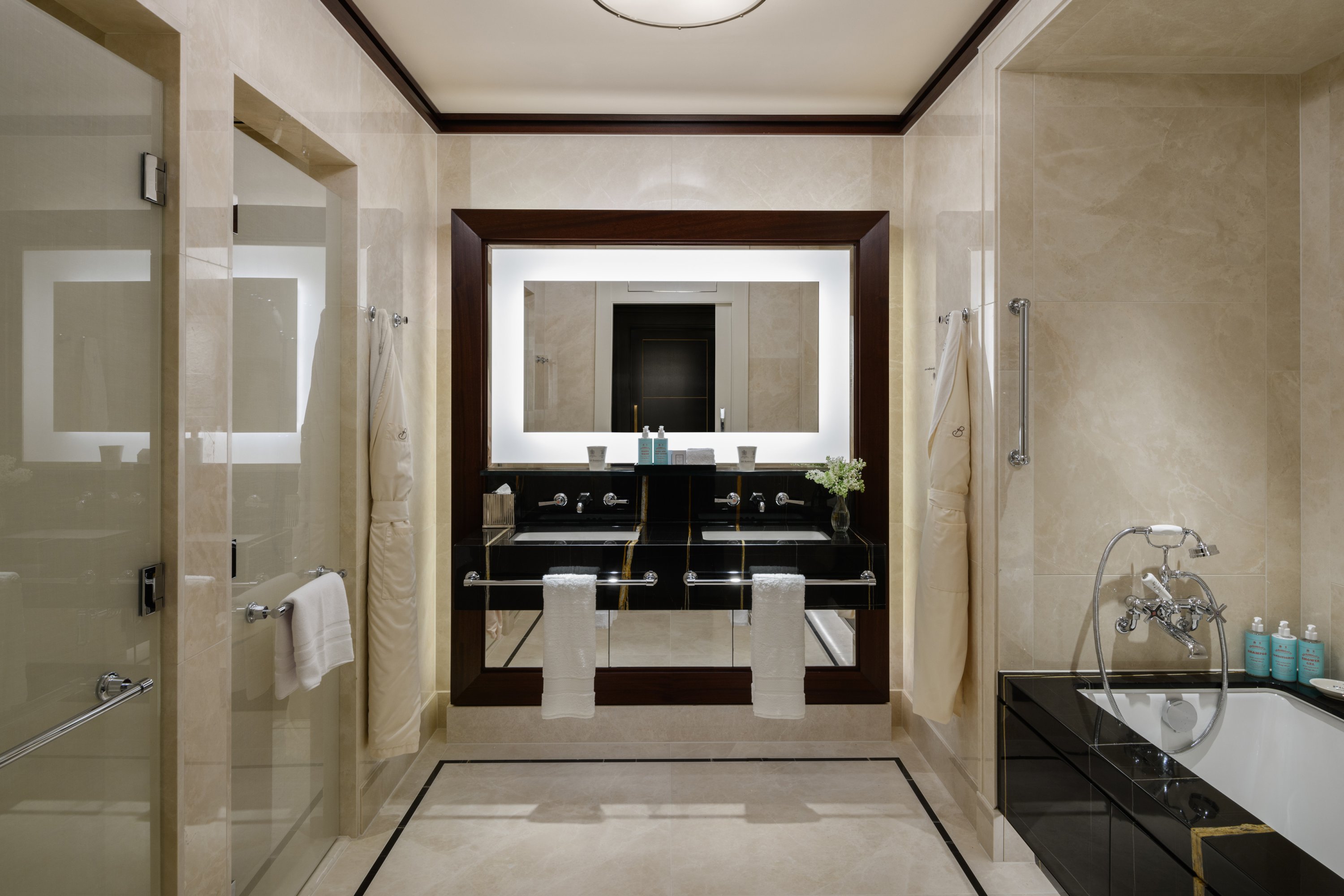 Print Superior Studio 321 – Bathroom © ZAC and ZAC 2