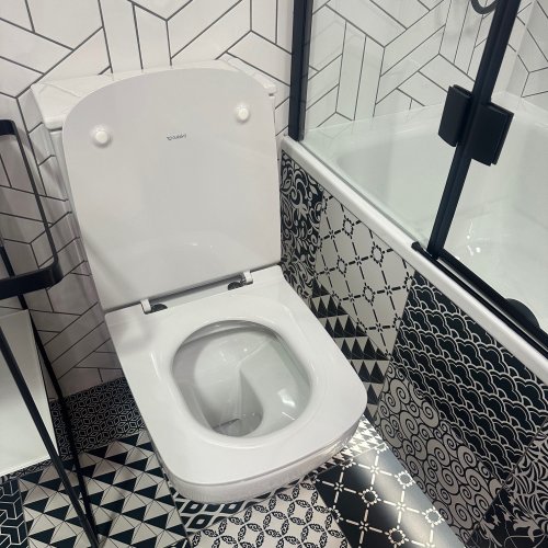 West One Bathrooms Duravit Durastyle close coupled toilet with Seat 02