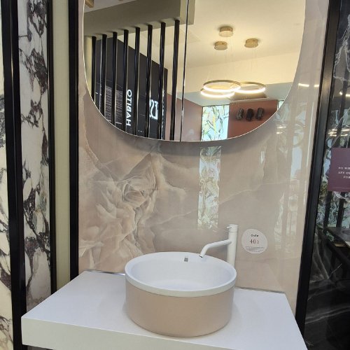 West One Bathrooms Fiora Set 02