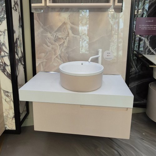 West One Bathrooms Fiora Set 04