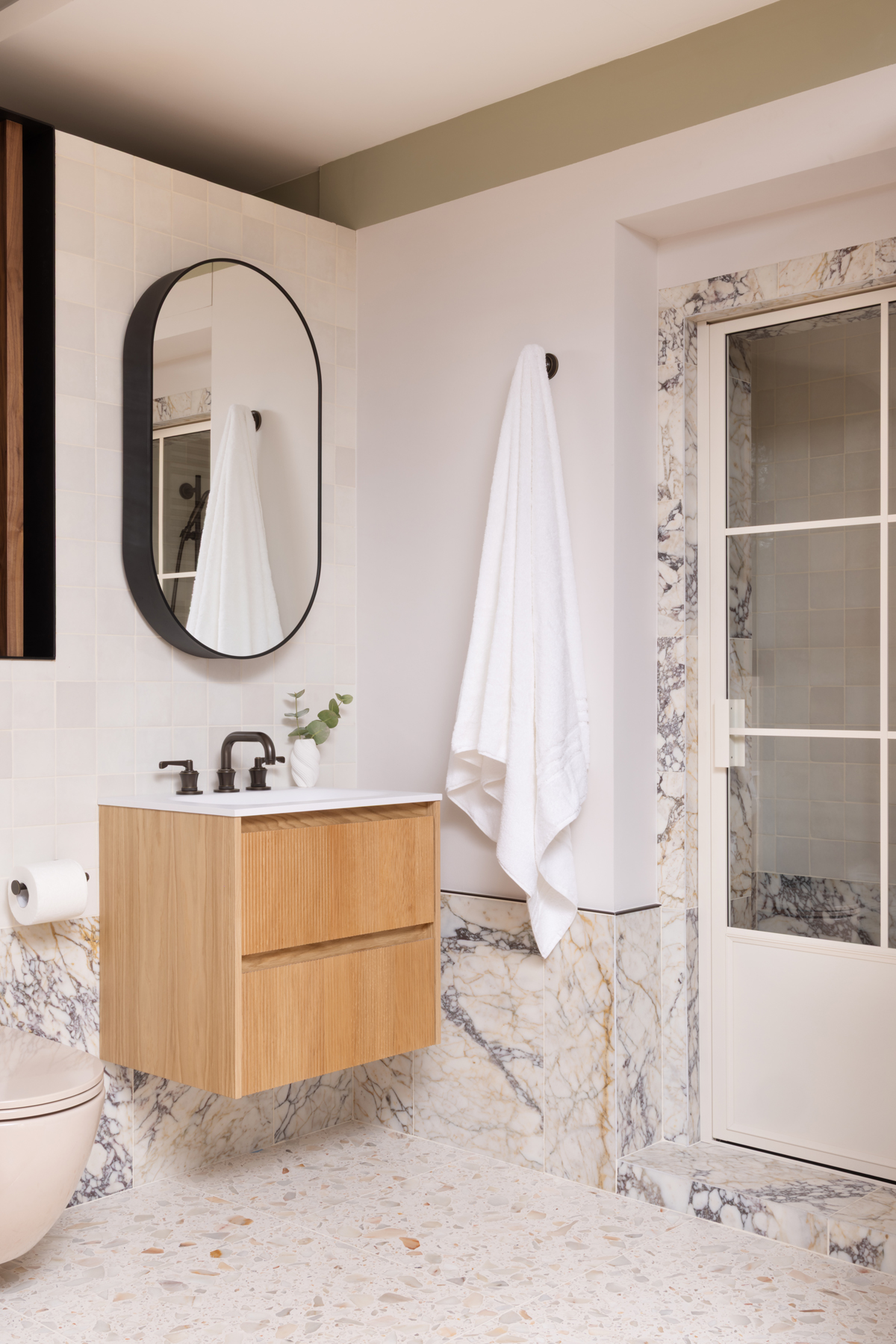 West One Bathrooms Cobham 19