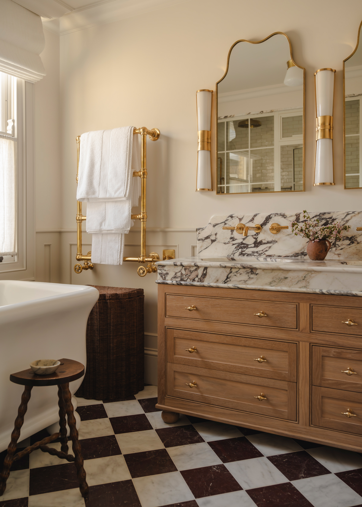 WOB NEWLYWEDS x H9 HR